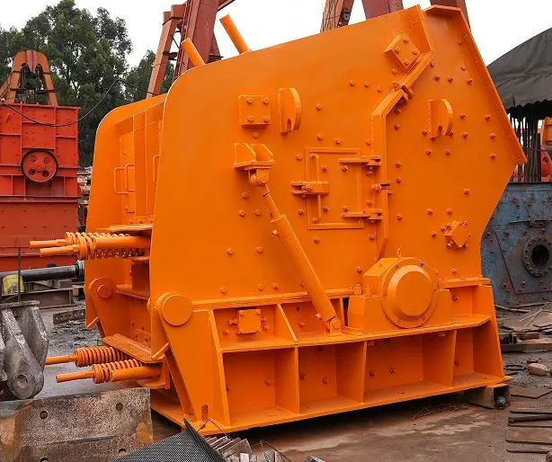 Broyeur à percussion en pierre de haute qualité utilisé PF1315 avec la bonne condition pour le mien/construction/métallurgie/ciment