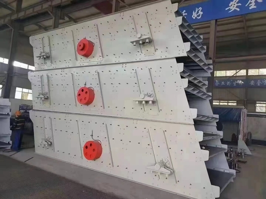 Écran de vibration de mouvement circulaire de série de Yk 45Kw dans le gris de fer de carrière
