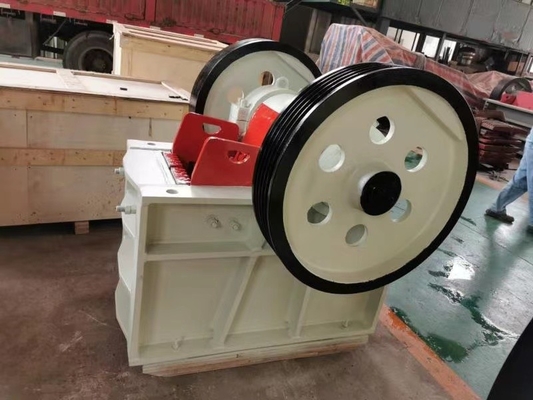 machine 5-20 TPH de broyeur de mâchoire 15Kw extrayant le broyeur PE250*400 de roche à échelle réduite