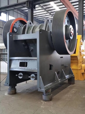 Usine de extraction de concasseur de pierres de la machine PE900*1200 100 TPH de broyeur de mâchoire de granit