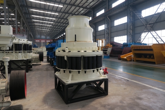Série 900 de PYB 1200 équipements de broyeur de cône, machine de concasseur de pierres de basalte de minerai de fer petite