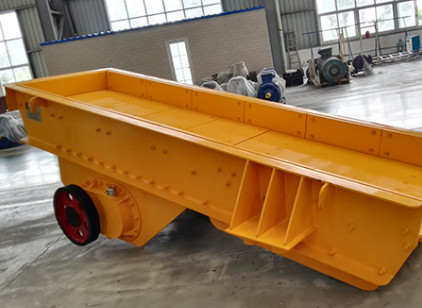 Conducteur vibrant 500 TPH Tray Feeder Quarry Hopper ZSW de série vibratoire de 30KW